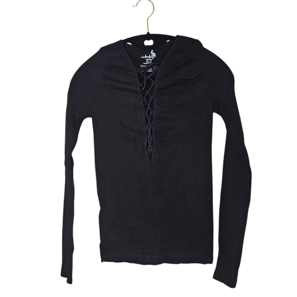 Free People Stretch Ribbed Lace-Up Fitted Tee•Size M/L•NWOT - Picture 3 of 10